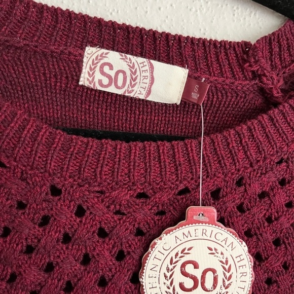 SO Authentic American Heritage Woman Wine Red Round Neck Sweater, Size S… - Picture 5 of 6